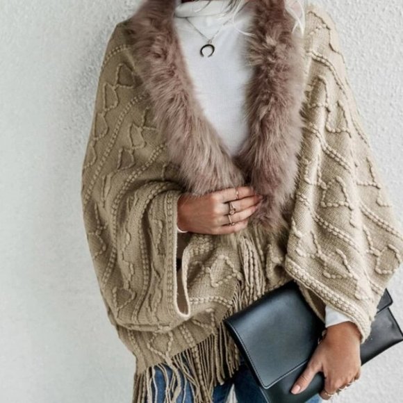 . Sweaters - Faux fur Trim Textured Knit  Open front Sweater Cardigan Khaki